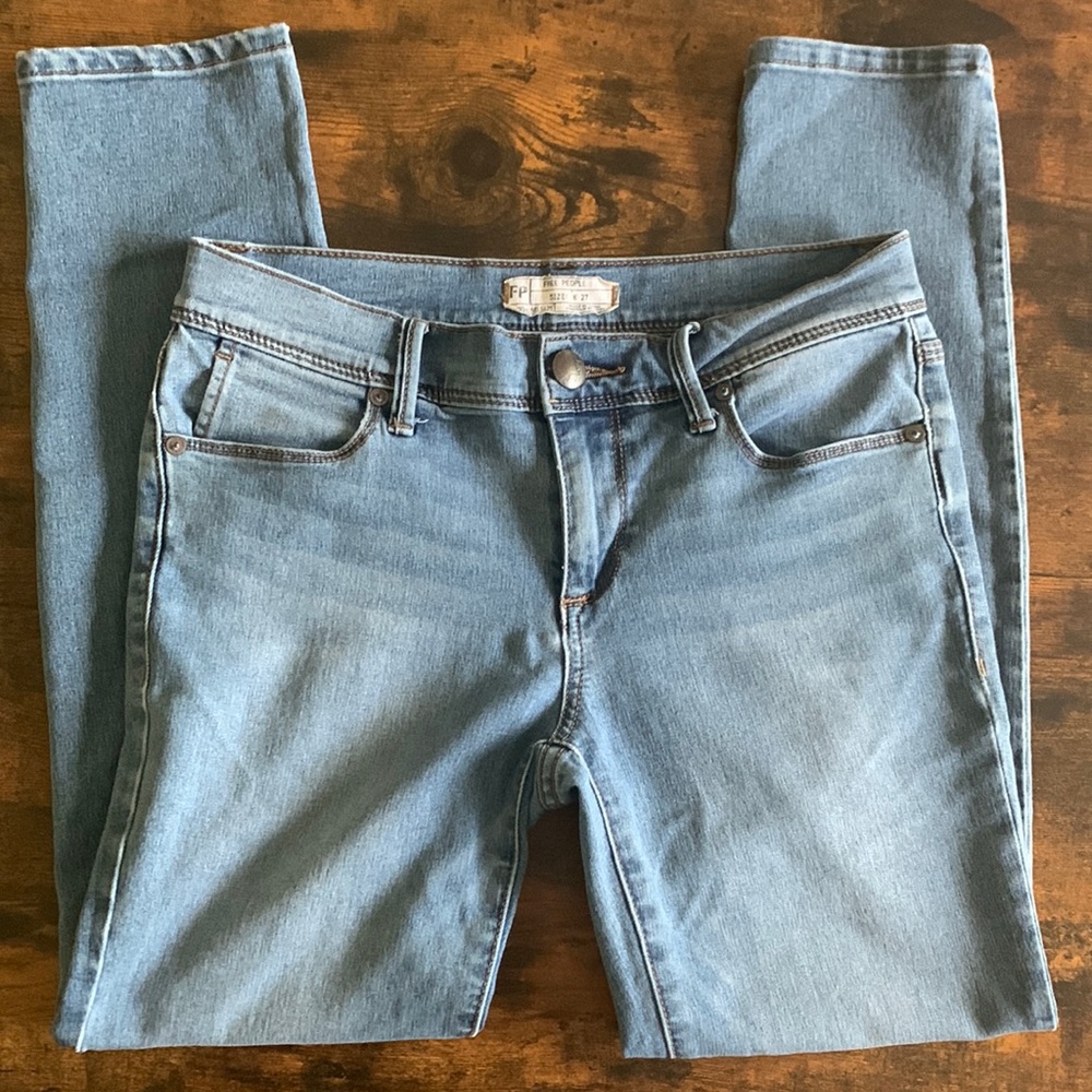 🌸🌼Free People cropped skinny jean